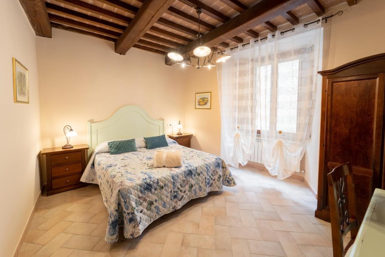 Albergo La Loggia Di San Martino Gualdo Tadino Ngoại thất bức ảnh
