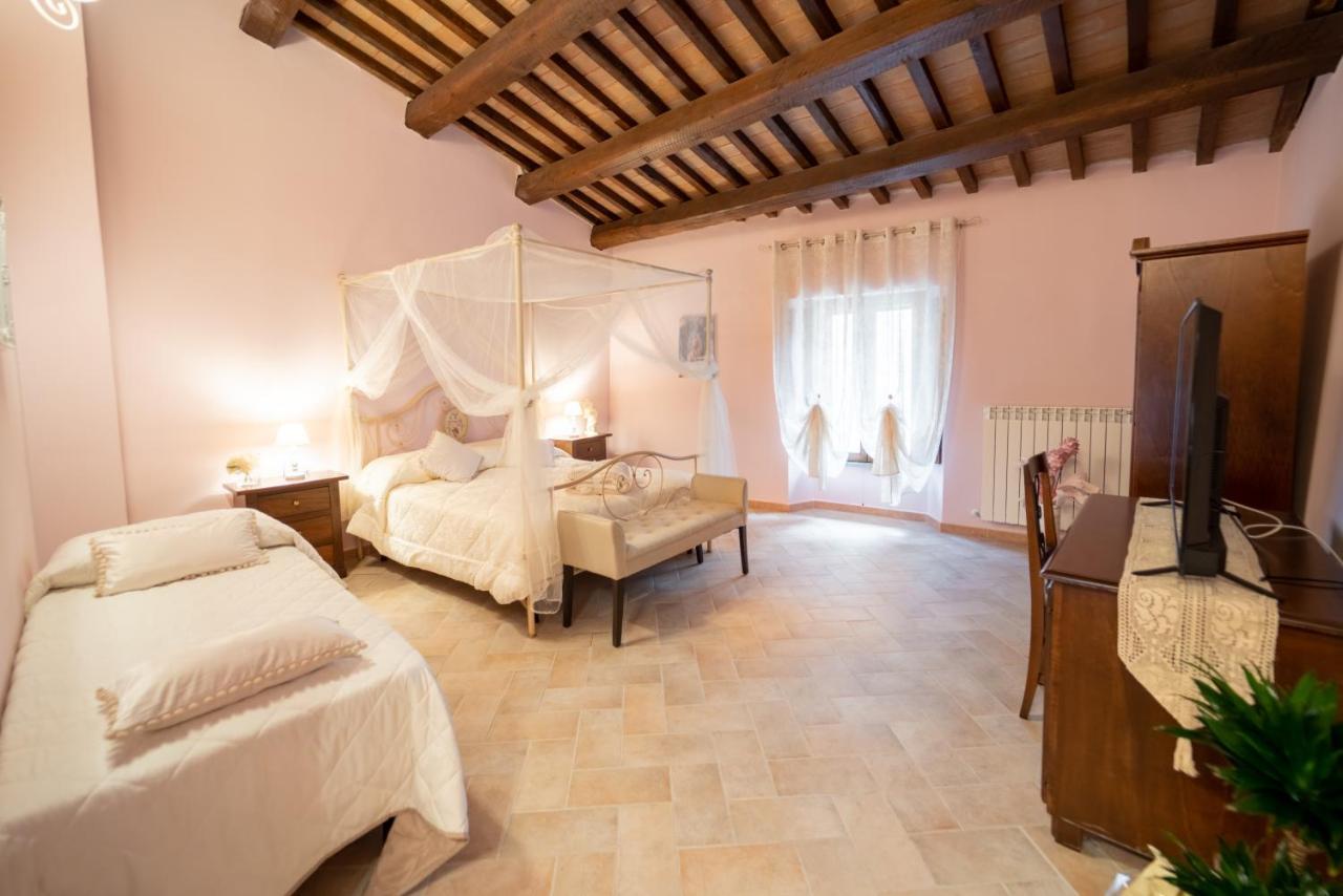 Albergo La Loggia Di San Martino Gualdo Tadino Ngoại thất bức ảnh
