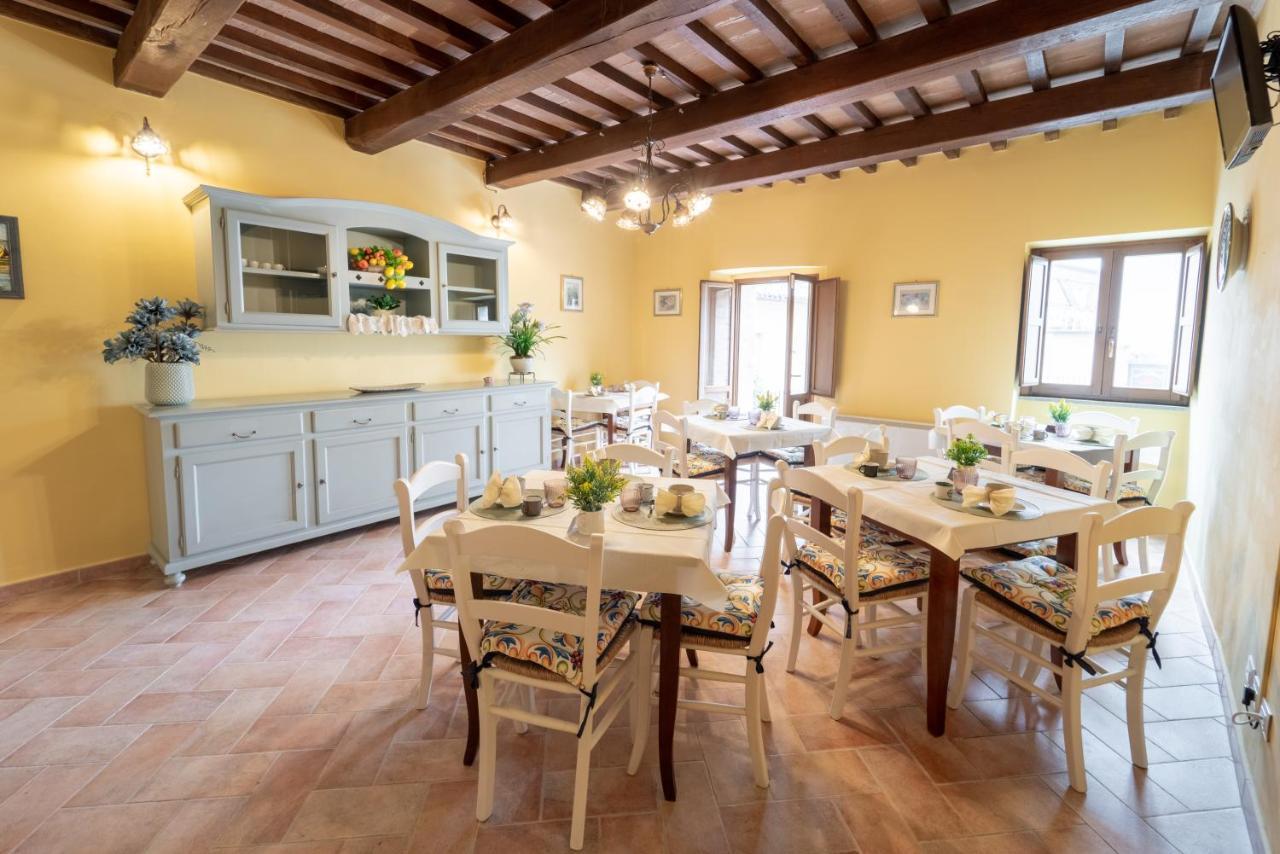 Albergo La Loggia Di San Martino Gualdo Tadino Ngoại thất bức ảnh