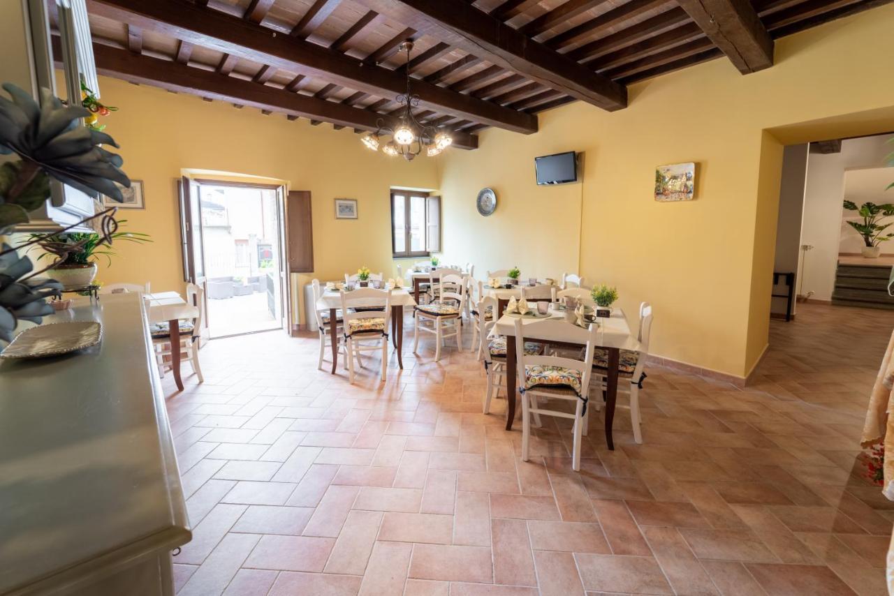 Albergo La Loggia Di San Martino Gualdo Tadino Ngoại thất bức ảnh