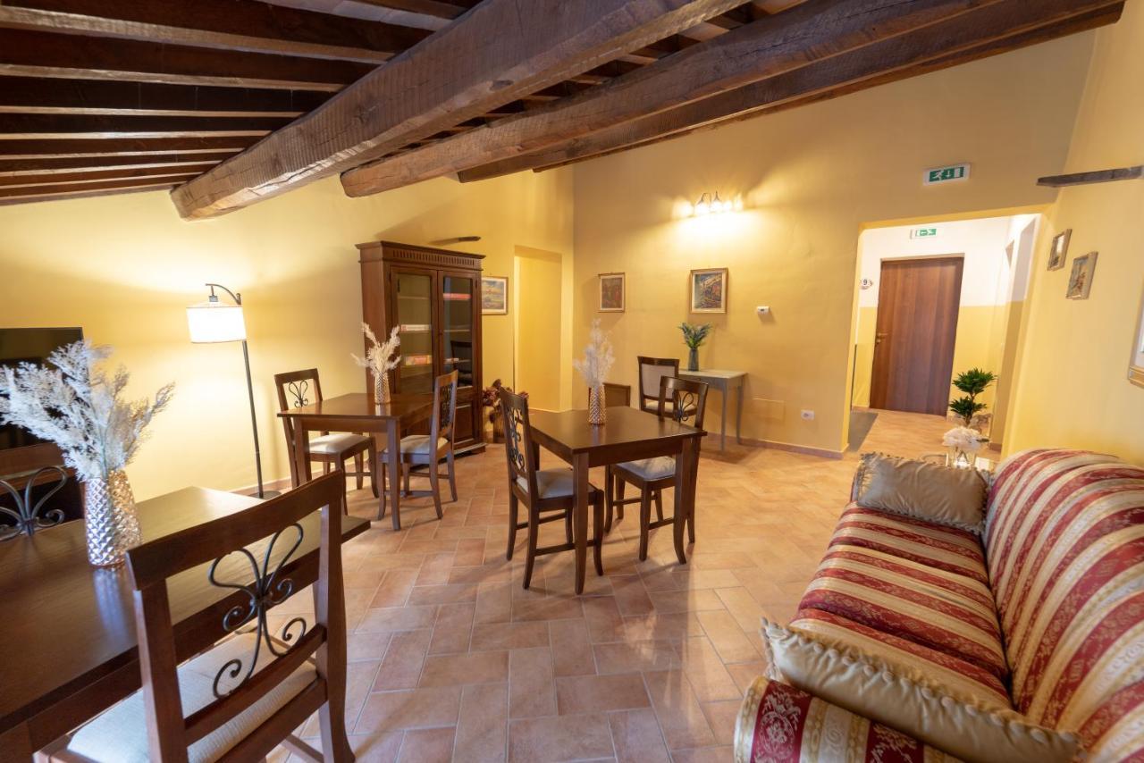 Albergo La Loggia Di San Martino Gualdo Tadino Ngoại thất bức ảnh