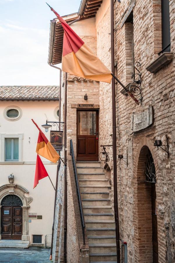 Albergo La Loggia Di San Martino Gualdo Tadino Ngoại thất bức ảnh