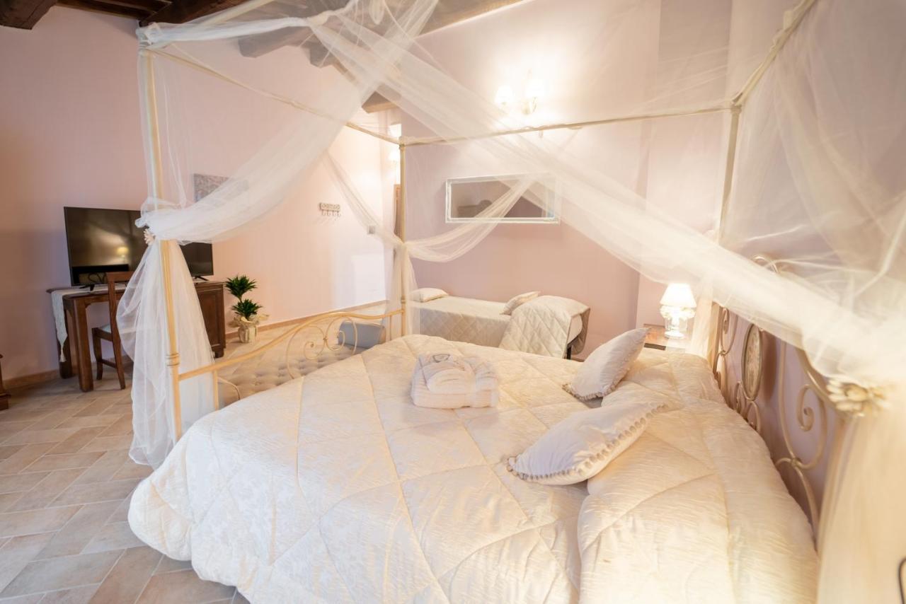 Albergo La Loggia Di San Martino Gualdo Tadino Ngoại thất bức ảnh