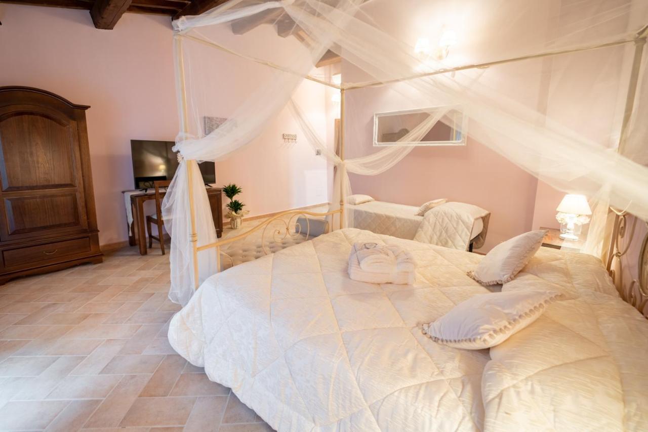 Albergo La Loggia Di San Martino Gualdo Tadino Ngoại thất bức ảnh